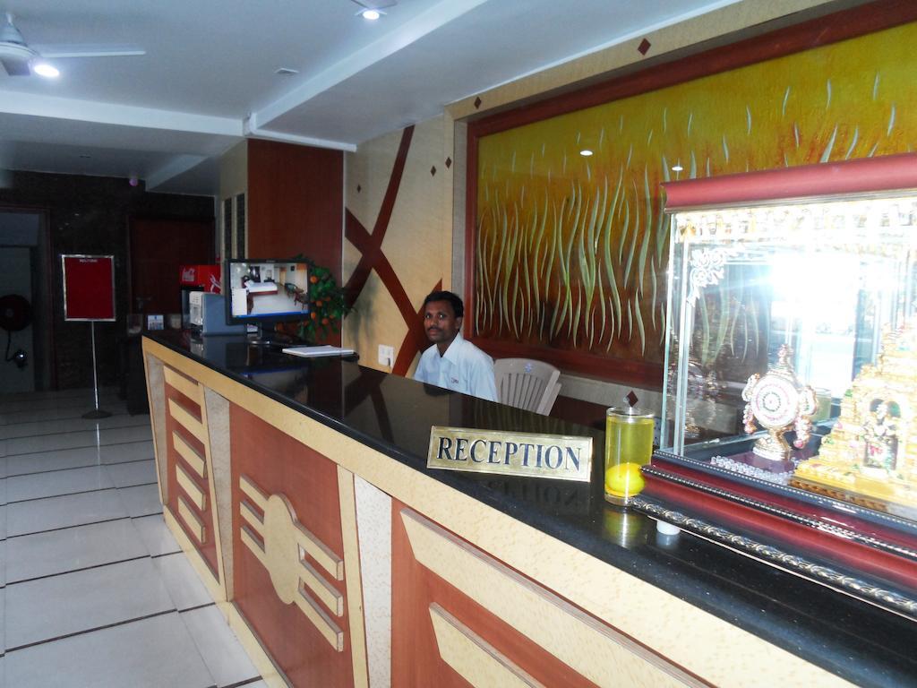 Psr Otel Tirupati Dış mekan fotoğraf