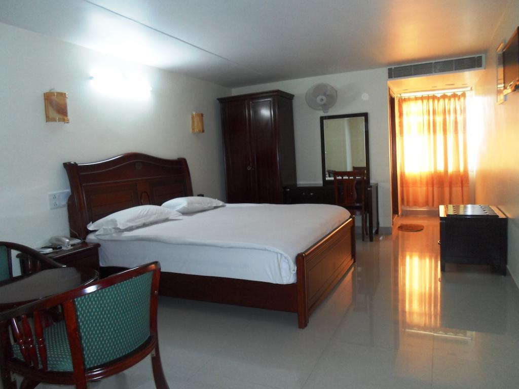 Psr Otel Tirupati Dış mekan fotoğraf